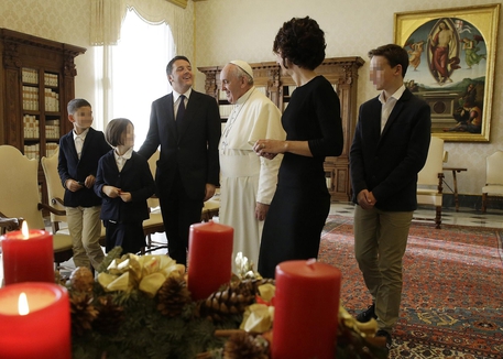 La visita della famiglia Renzi al Papa © ANSA