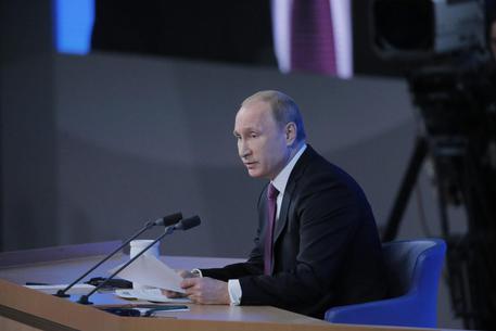 Vladimir Putin durante la conferenza stampa Epa/Maxim Shipenkov © EPA