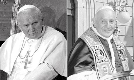 Giovanni Paolo II e Giovanni XXIII © ANSA