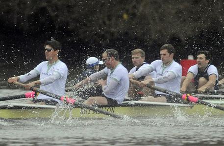 Oxford and Cambridge boat race © EPA