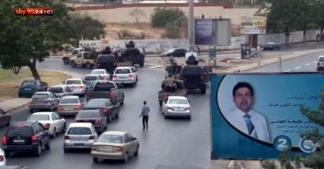 Libia: tank contro il Parlamento. Tripoli, un golpe © ANSA
