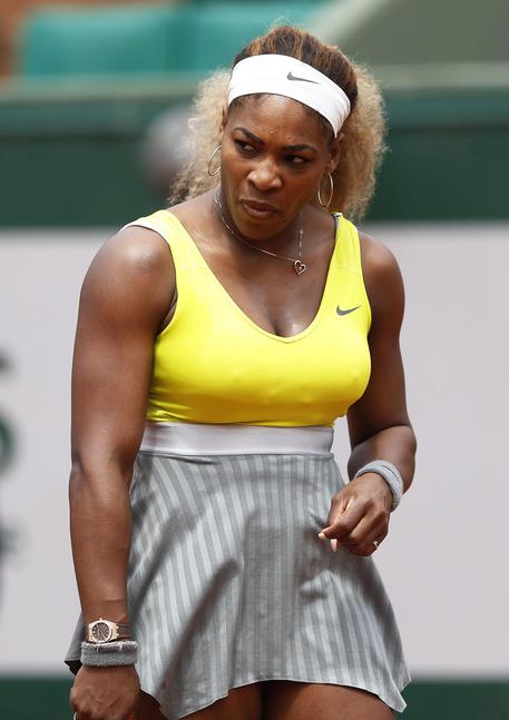 Serena Williams in un momento del match perso contro la spagnola Muguruza © EPA