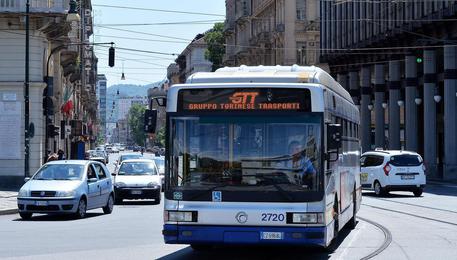 Un autobus a Torino © ANSA