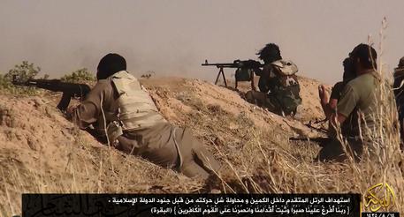 Miliziani dell'Isis in azione © EPA