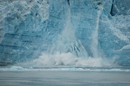 Il ghiacciaio Hubbard in Alaska © Ansa
