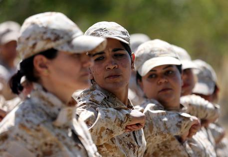 Combattenti peshmerga donne (foto: EPA)