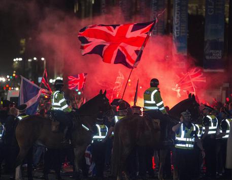Un momento degli scontri a Glasgow © EPA