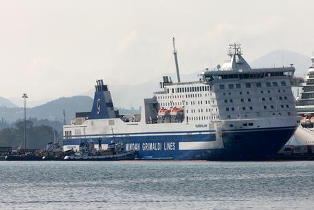 Ferry to Italy crashes into islet, passengers evacuated safely at Corfu © EPA