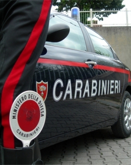 Un'auto dei carabinieri © ANSA