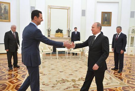 Assad a sorpresa a Mosca da Putin © EPA