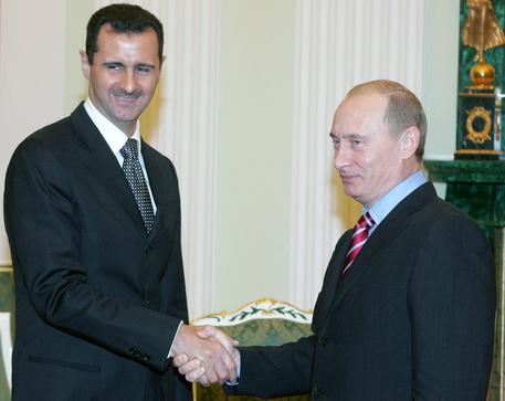 L'incontro del 2006 tra Vladimir Putin e Bashar al Assad © ANSA 