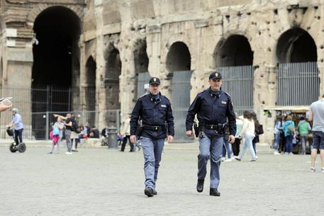 Terrorismo: arrivano i metal detector al Colosseo © ANSA