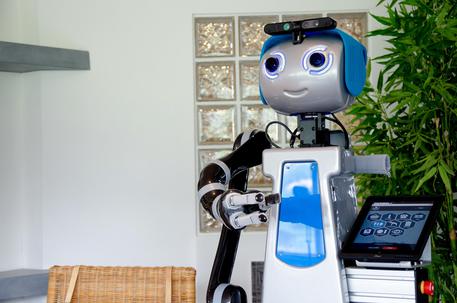 Robot-assistenti anziani © ANSA