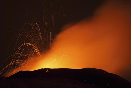 Italy Etna Eruption © AP