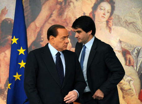 Raffaele Fitto e Silvio Berlusconi (archivio) © ANSA