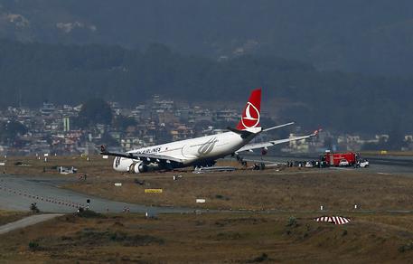 jet turco fuori pista a Kathmandu © EPA