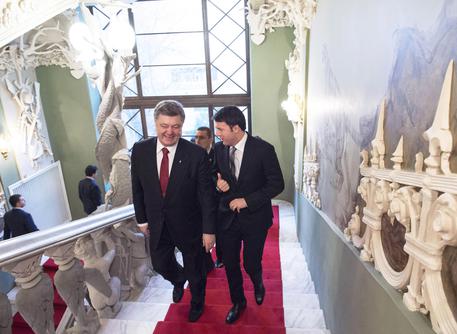 Matteo Renzi e Petro Poroshenko © ANSA