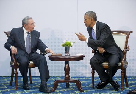 Barack Obama, Raul Castro © AP