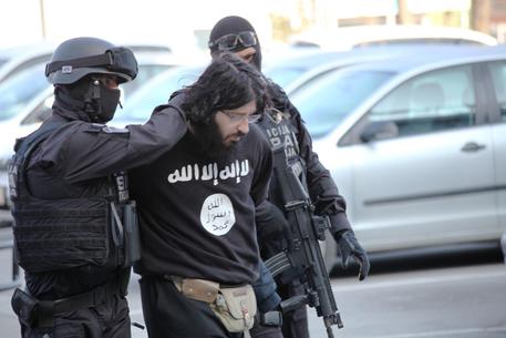Un musulmano sospettato di terrorismo arrestato in Bosnia nei giorni precedenti all'attentato © AP