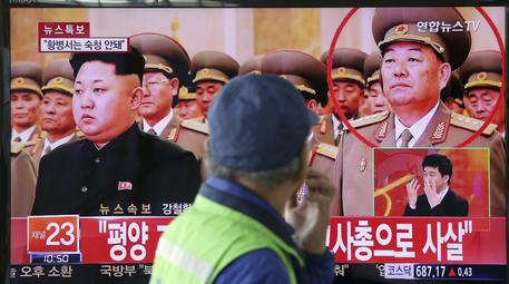 Kim Jong-un, a sinistra, e Hyon Yong-chol © AP