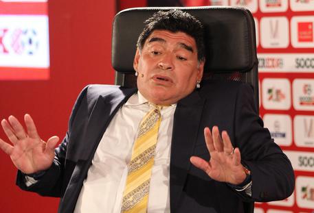 'Basta Blatter', Maradona-Platini coppia attacco © EPA