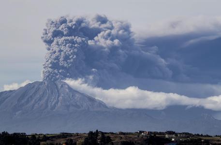 L'eruzione del vulcano Calbuco © AP