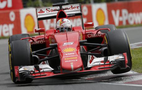 Sebastian Vettel in azione nel Gran Premio del Canada il 7 giugno © EPA