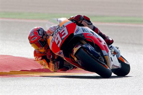 MotoGp: pole Marquez davanti a Lorenzo, solo 6/o Rossi © EPA