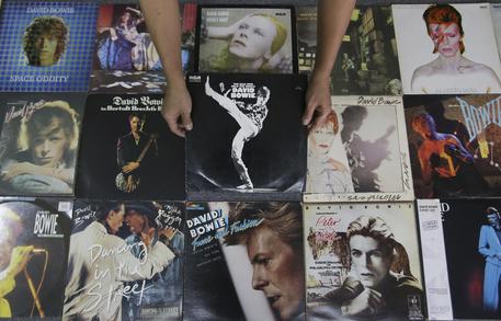 David Bowie: boom su iTunes e Spotify, Heroes al top © AP