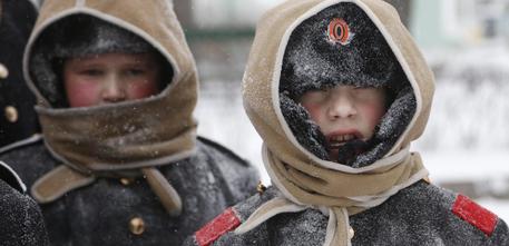 Tempesta di neve e vento a San Pietroburgo © AP