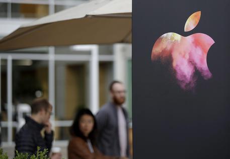 Apple: caccia a nuovo successo, allo studio occhiali digitali © AP