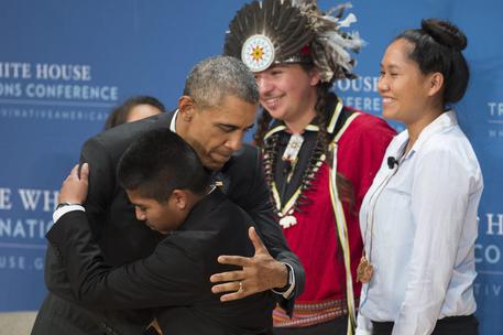 Obama con la tribù dei moicani © ANSA 