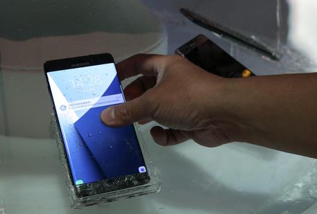 Samsung 'spegnerà' gli ultimi Galaxy Note 7 in Usa © ANSA