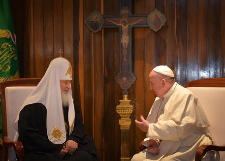 Papa Francesco e il Patriarca russo Kirill © EPA