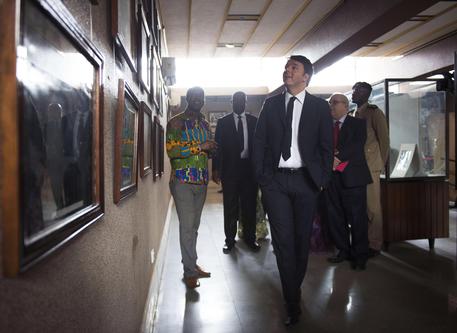 La visita del presidente del Consiglio Matteo Renzi a Accra, in Ghana © ANSA