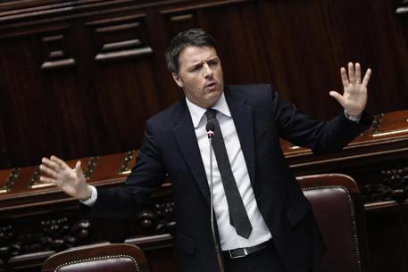 Il presidente del Consiglio Matteo Renzi alla Camera © ANSA