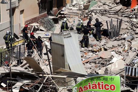 Crolla palazzina a Tenerife, si temono vittime © EPA