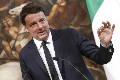Il premier Matteo Renzi a Palazzo Chigi durante la conferenza stampa di presentazione del piano sulla banda larga © ANSA