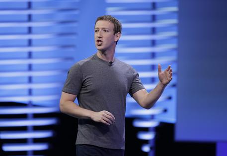 Zuckerberg: 'Folle pensare Facebook abbia aiutato Trump' © AP