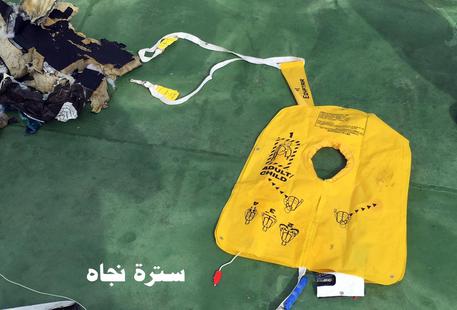 Egyptair: da portavoce esercito prime foto rottami aereo © ANSA