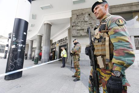 Allarme polizia, evacuata stazione centrale Bruxelles © EPA