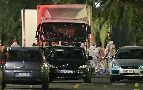 Il camion che ha seminato il terrore a Nizza © AP