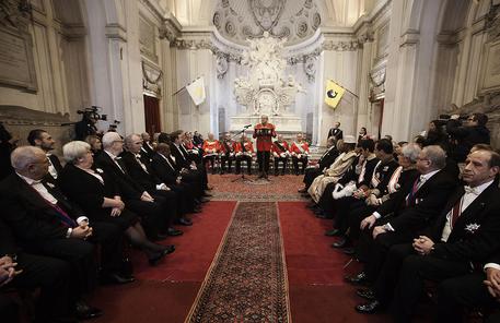 Il Gran Maestro del Sovrano Ordine di Malta, Fra Matthew Festing, riceve gli ambasciatori dei 105 Paesi con cui il Sovrano Ordine di Malta intrattiene relazioni diplomatiche bilaterali © ANSA
