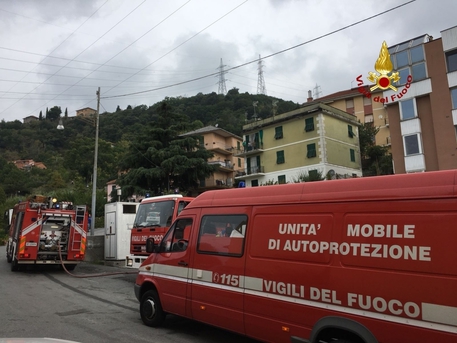 Intervento per incendio in garage a Genova Borzoli © ANSA