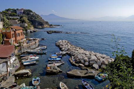 Le scogliere di Marechiaro a Napoli - Foto di CIRO FUSCO © ANSA