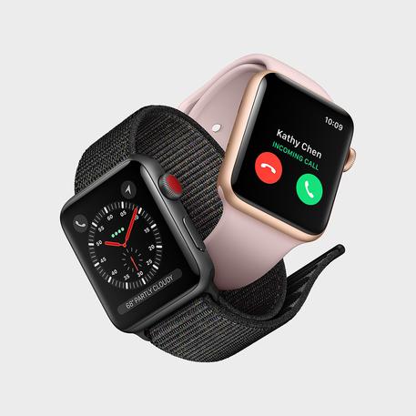 Apple Watch, aggiornamento risolve problema connessione © ANSA