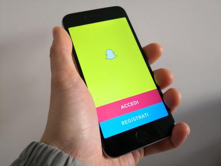 Snapchat, lancia filtri che 'riconoscono' oggetti inquadrati © ANSA