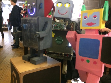 Alcuni dei robot progettati dai ragazzi presentati nella RomeCup 2017 (fonte: Leonardo De Cosmo) © Ansa