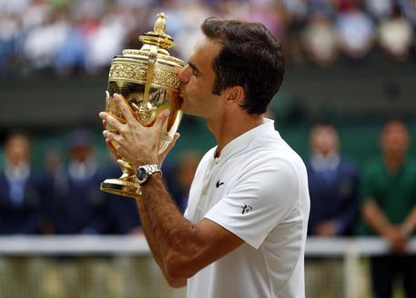 Federer oltre la leggenda, ottavo trionfo a Wimbledon © EPA