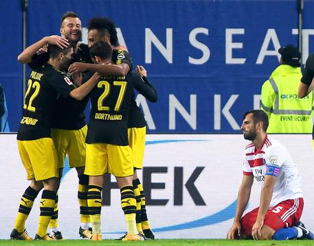 Bundesliga, il Dortmund da solo in testa © EPA